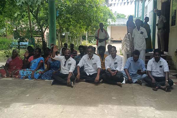 CPM struggle action against those who treated the Irular community as slaves
