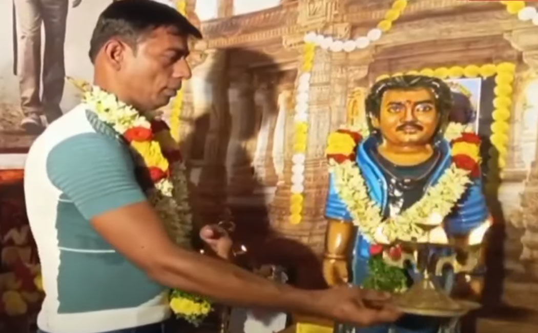 A fan built a temple to Rajinikanth in madurai