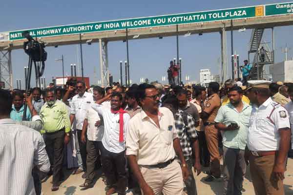 High toll collection at toll booth near Chidambaram