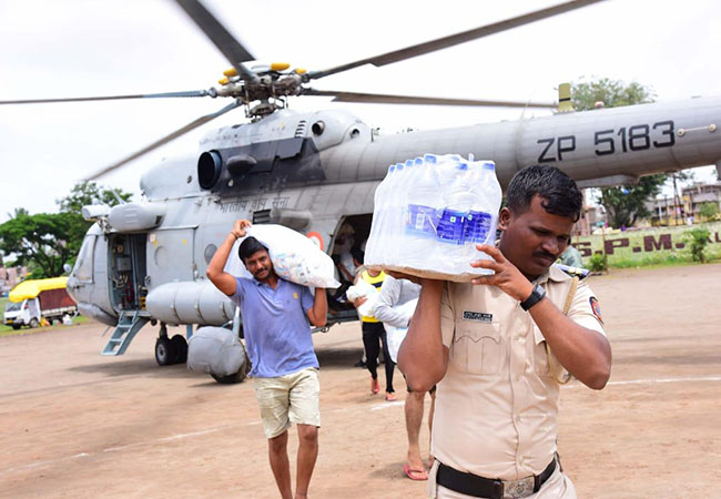 MAHARASHTRA FLOOD PEOPLES AFFECTED STATE MINISTERS AND CM DONATE ONE MONTH SALARY
