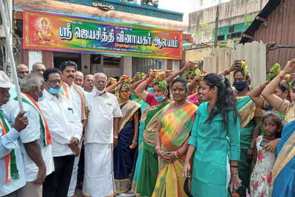 Congress people made special pooja to MKStalin to be chief Minister