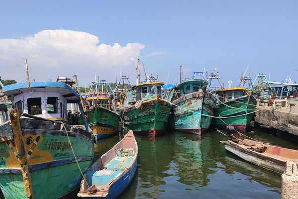 Fishermen are still prohibited from going into the sea to fish even after the ban period ends