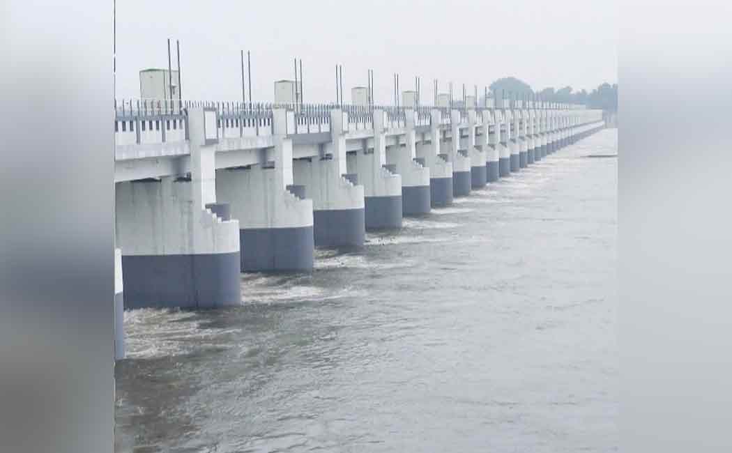 "Coastal people go to safe places" - District Collector orders