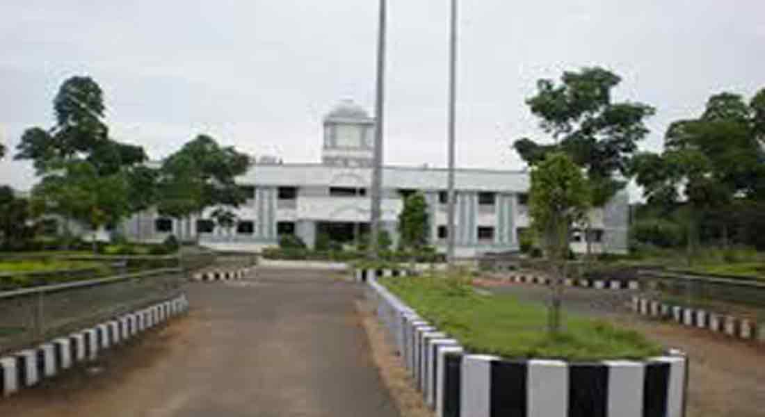 Attendance Certificate for Non-College Students Law College Chief made arrest of fake lawyers