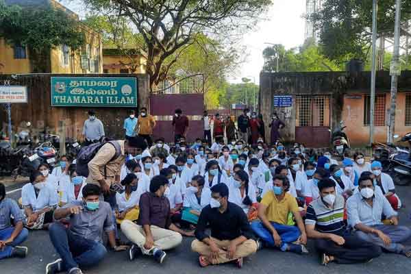 Students protest at Raja Muthiah Medical College Hospital