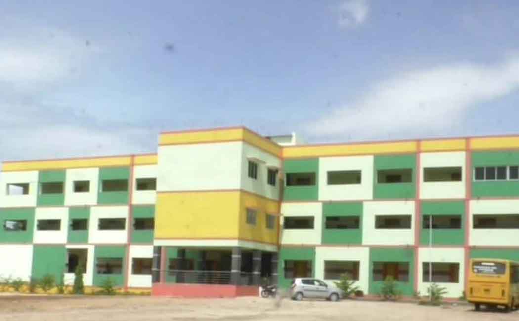 School window bar cut and money robbed ..!