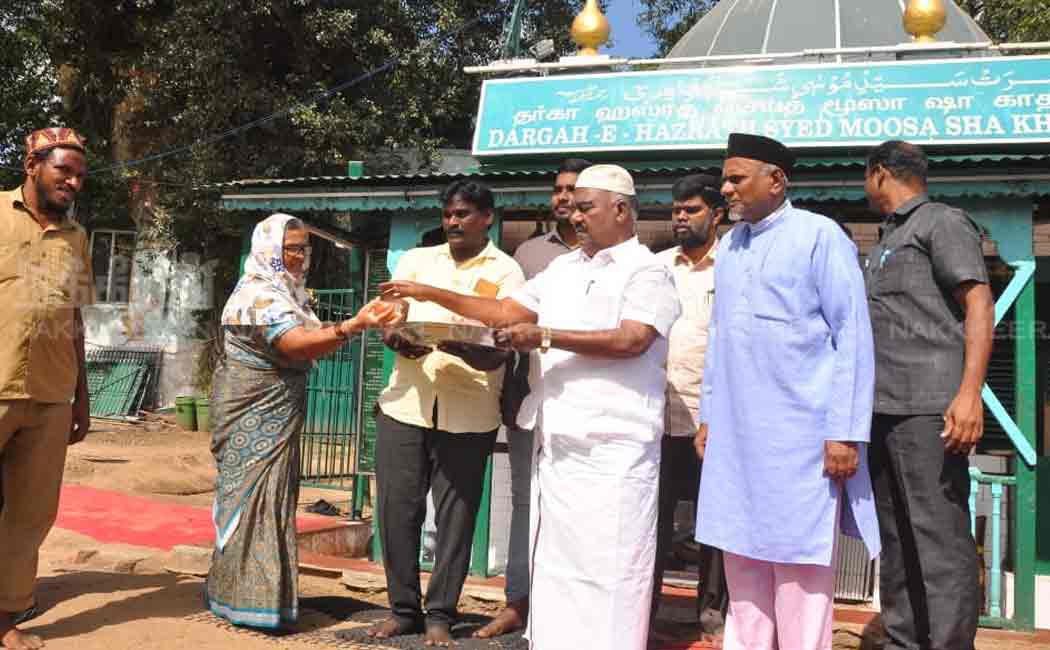 minister udhayanidhi stalin minister senji masthan pray