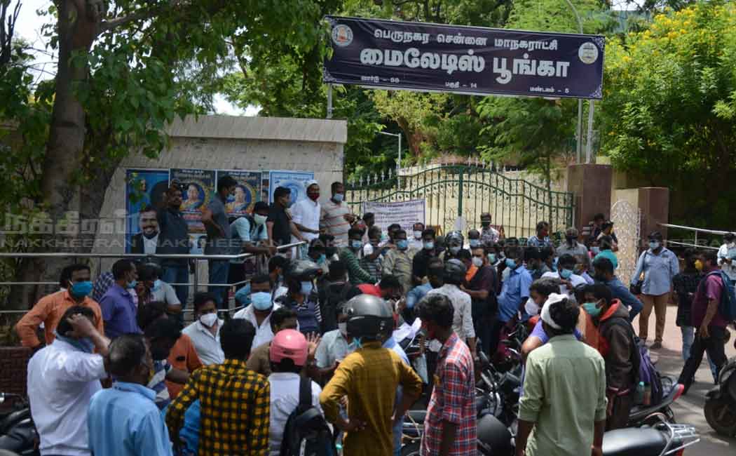 People flocked to buy Remtacivir