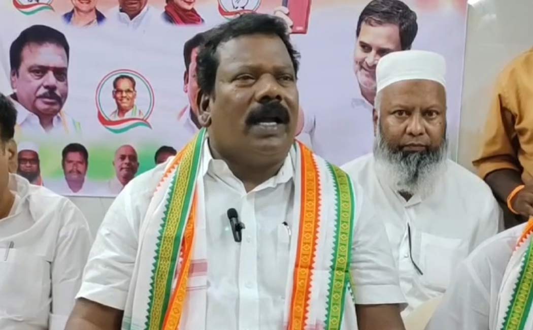 Selvaperunthagai accused the central govt of neglecting Tamil Nadu fishermen