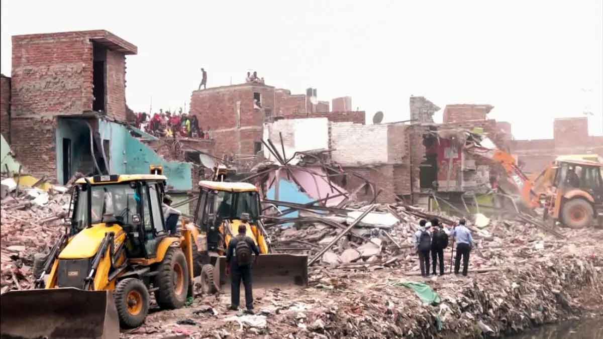 Demolition of flats; Tamil families in Delhi are suffering