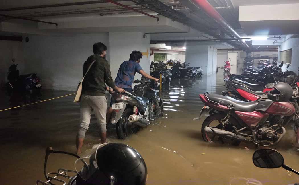 "Heavy rains to continue in 9 districts" - Meteorological Center Info!