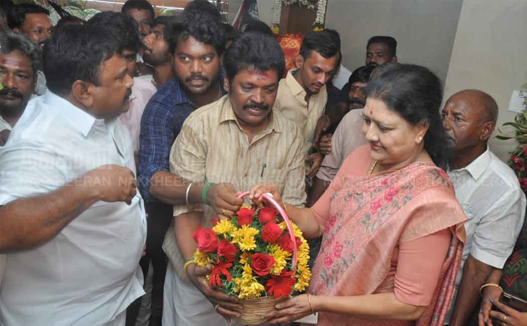 vk sasikala paid homage ambedkar photo