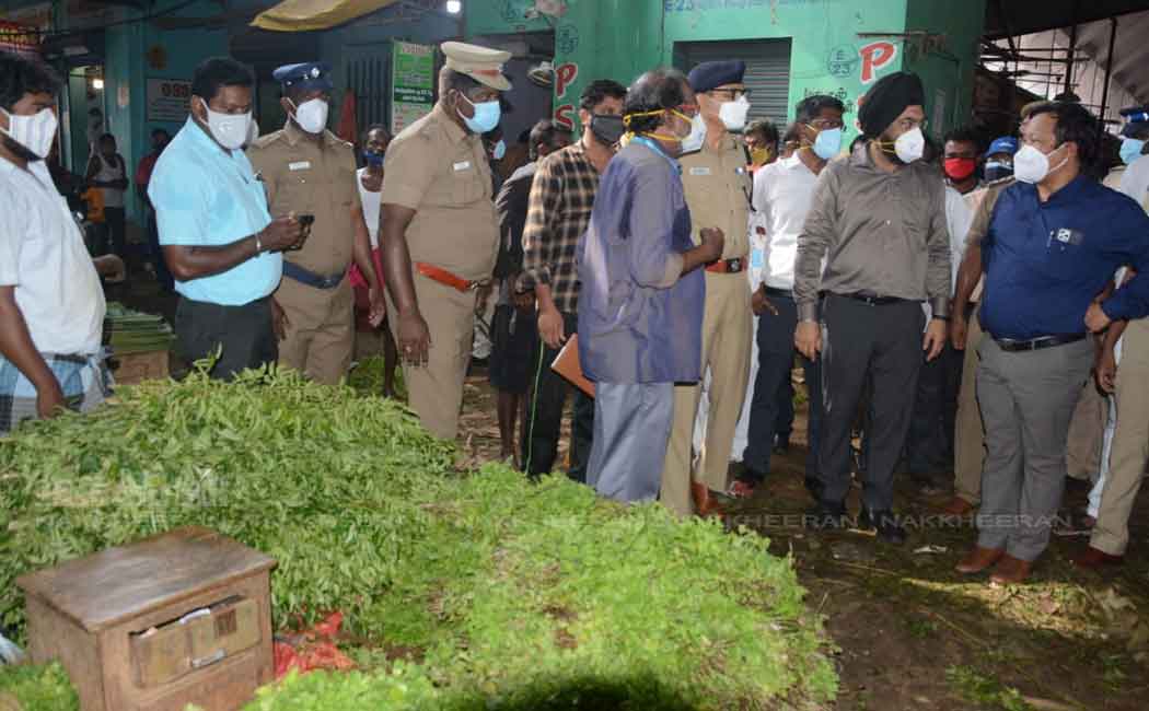 Corporation Commissioner visits koyambedu market