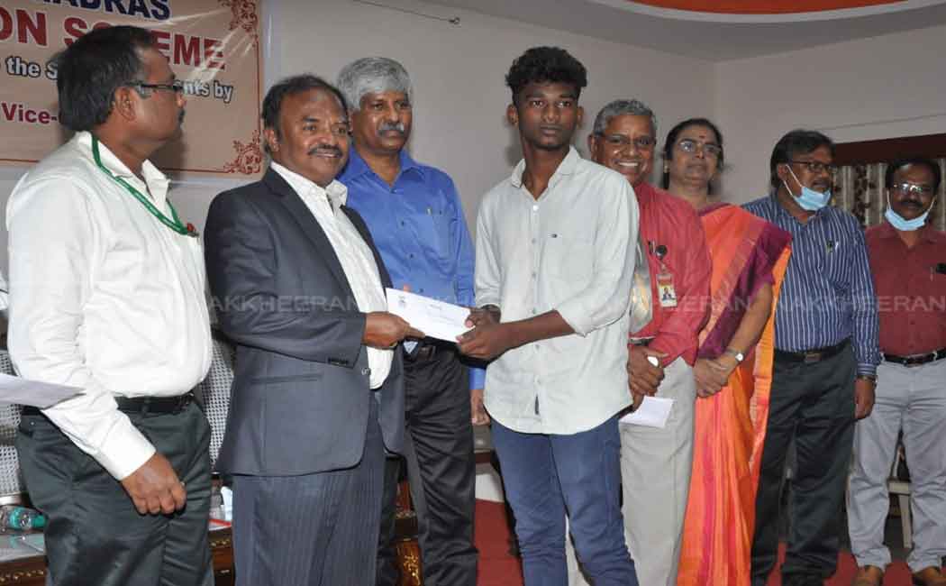 vice chancellor who issued the admission order
