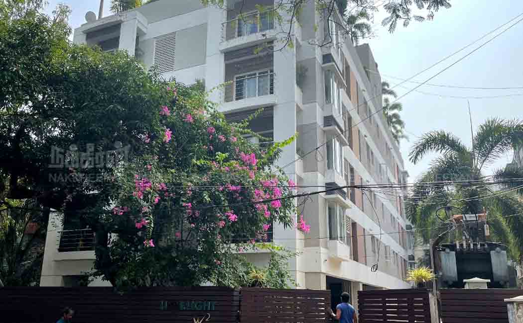 Pollachi Jayaraman trapped in raid house!