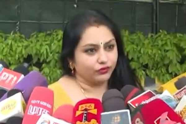 namaitha explained madurai meenakshmi amman temple issue