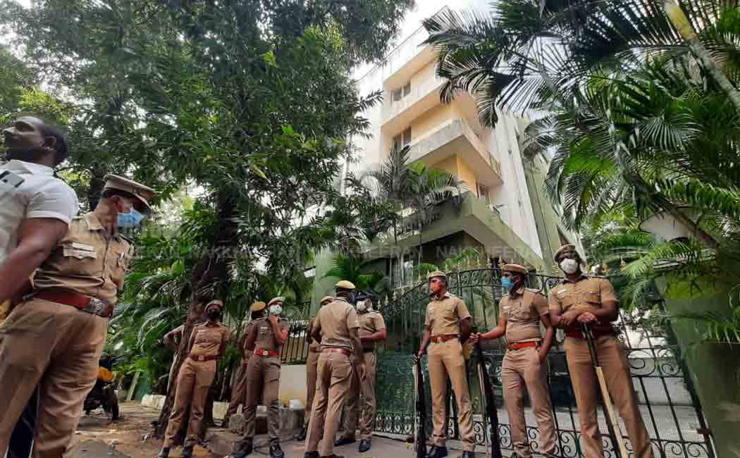 Pollachi Jayaraman trapped in raid house!