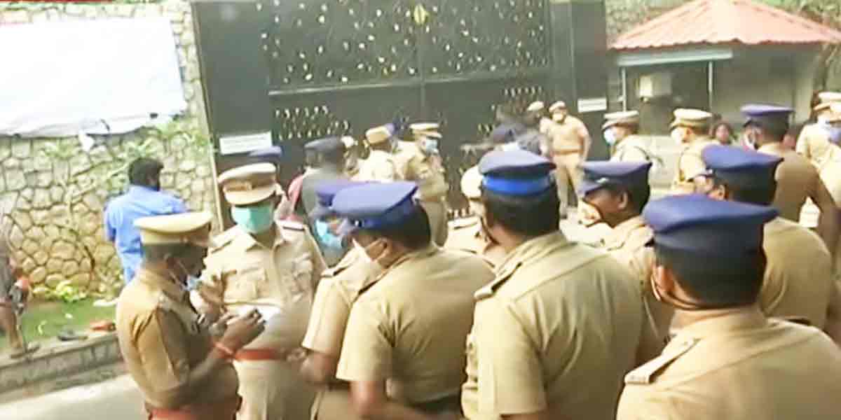 Jayalalithaa's 'Veda Nilayam' opens today