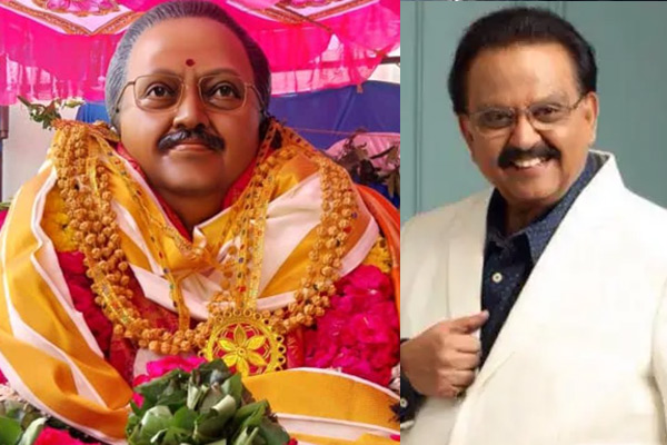 spb statue opened