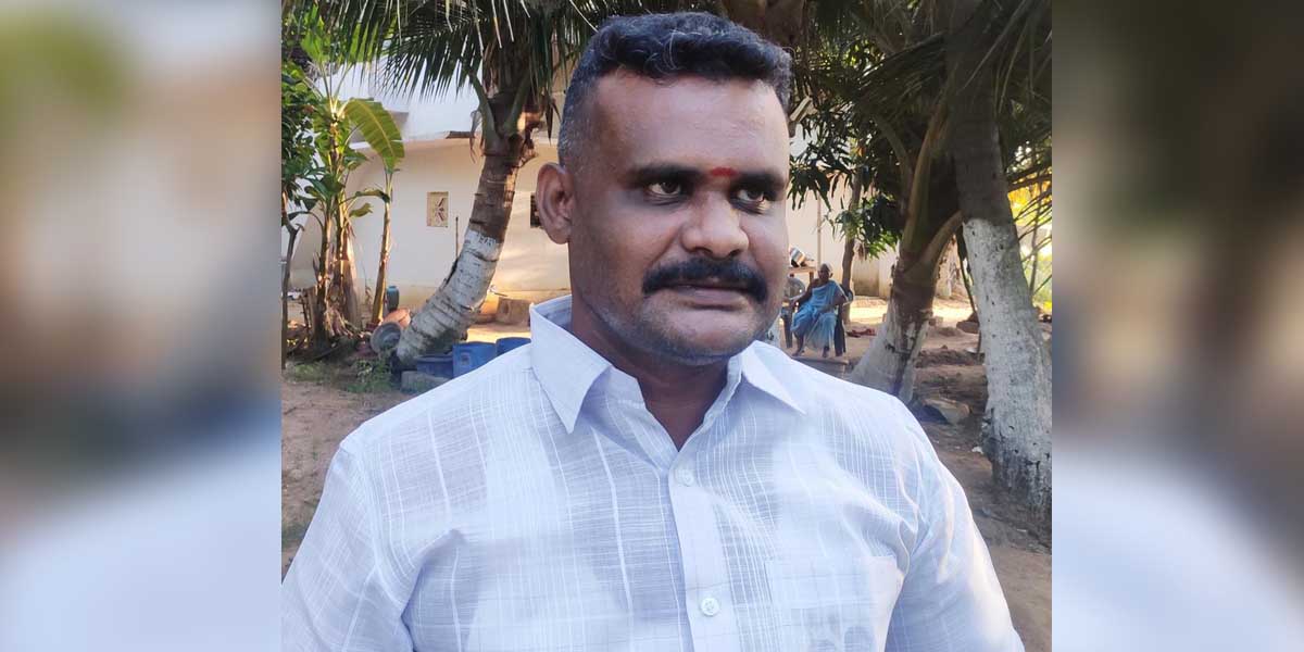 "It was a pleasant surprise when Sasikala spoke to me on the phone," said AIADMK executive Raghavan