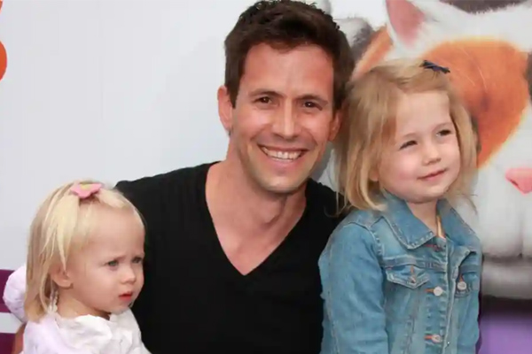 Christian Oliver and his 2 Daughters passed away in Plane Crash