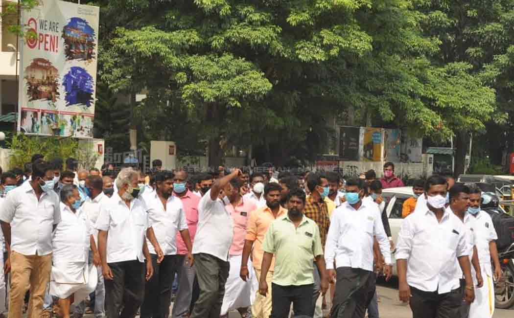 Tasmac bar owners demand ... arrested ..!