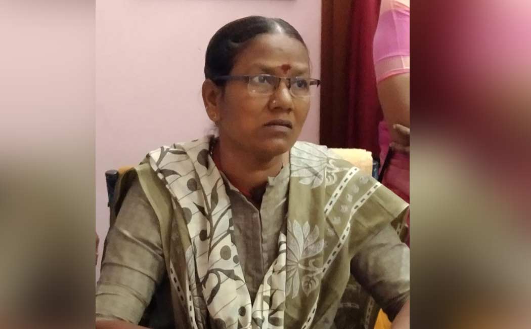 inspector who asked bribe rs 5000 was caught red-handed anti-bribery department