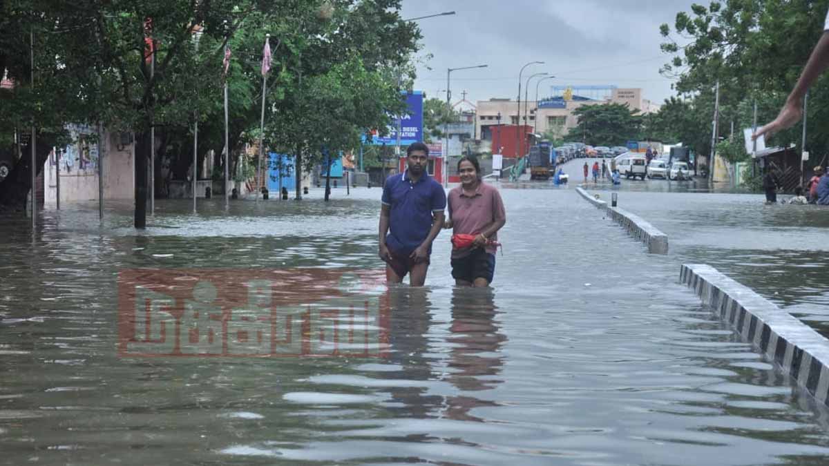 Rain in Chennai (Photos)