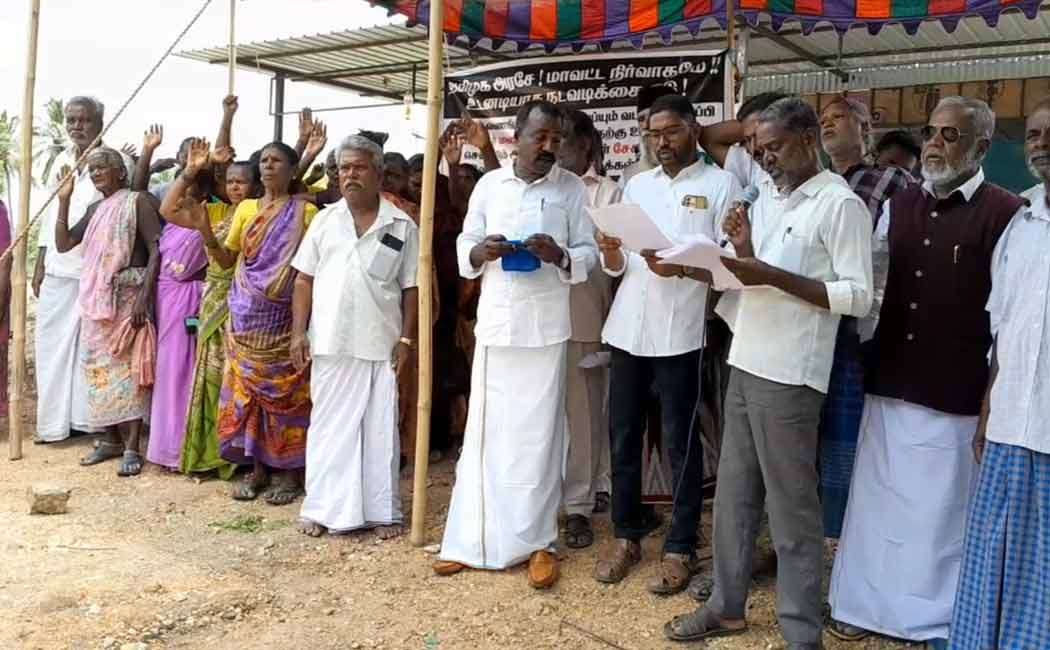 demanding dismissal of sub-registrar who registers deed with forged documents