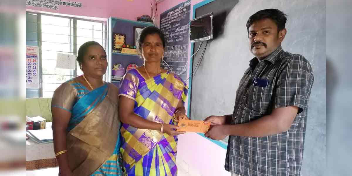 '' Medal for me .... money for school .. '' - Award winning teacher who gave the prize money to the school!