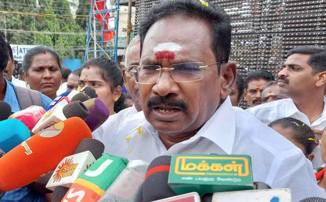 Former AIADMK minister praises DMK minister as "really commendable"!