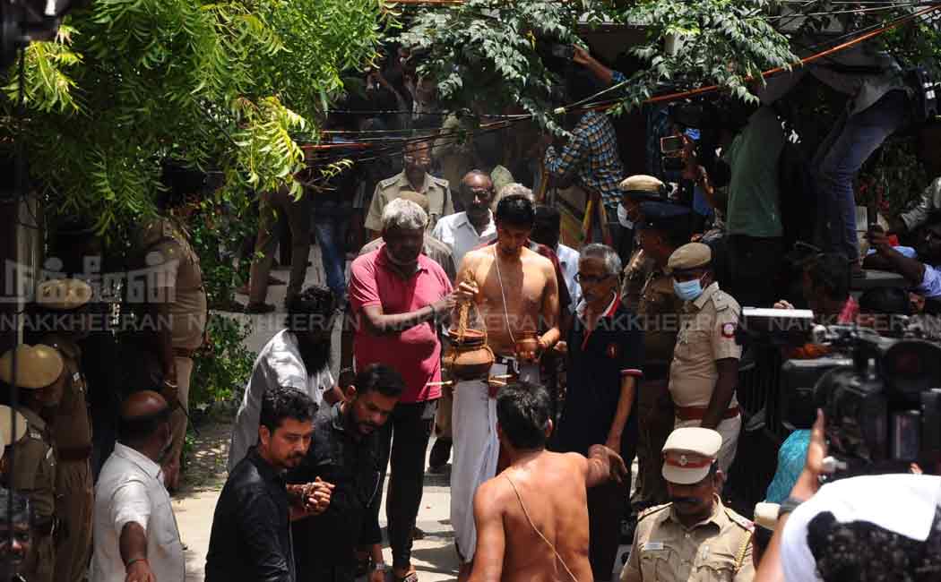 actor and director manobala last journey and pay tribute