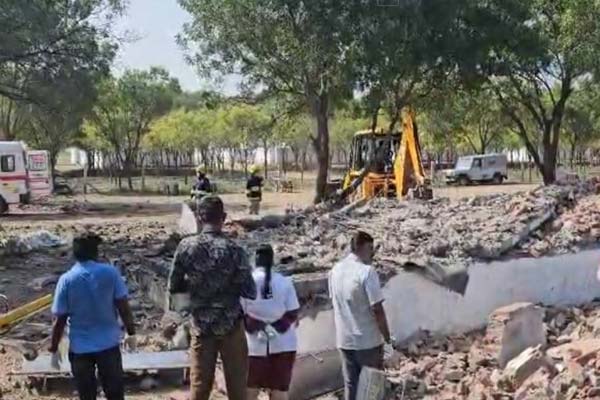 CITU says Relief of Rs. 25 lakhs to the families of the victims at firecracker factories