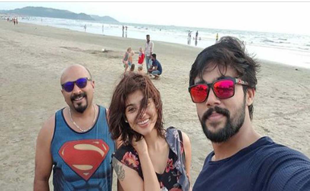 oviya arav