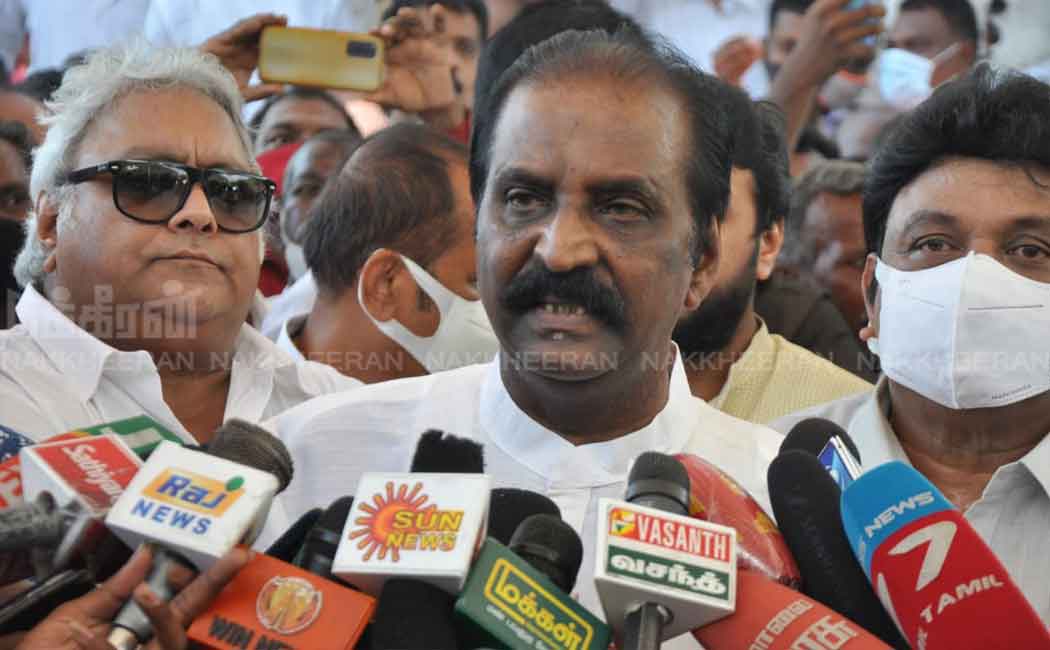 Chief Minister pays homage to Shivaji Ganesan statue