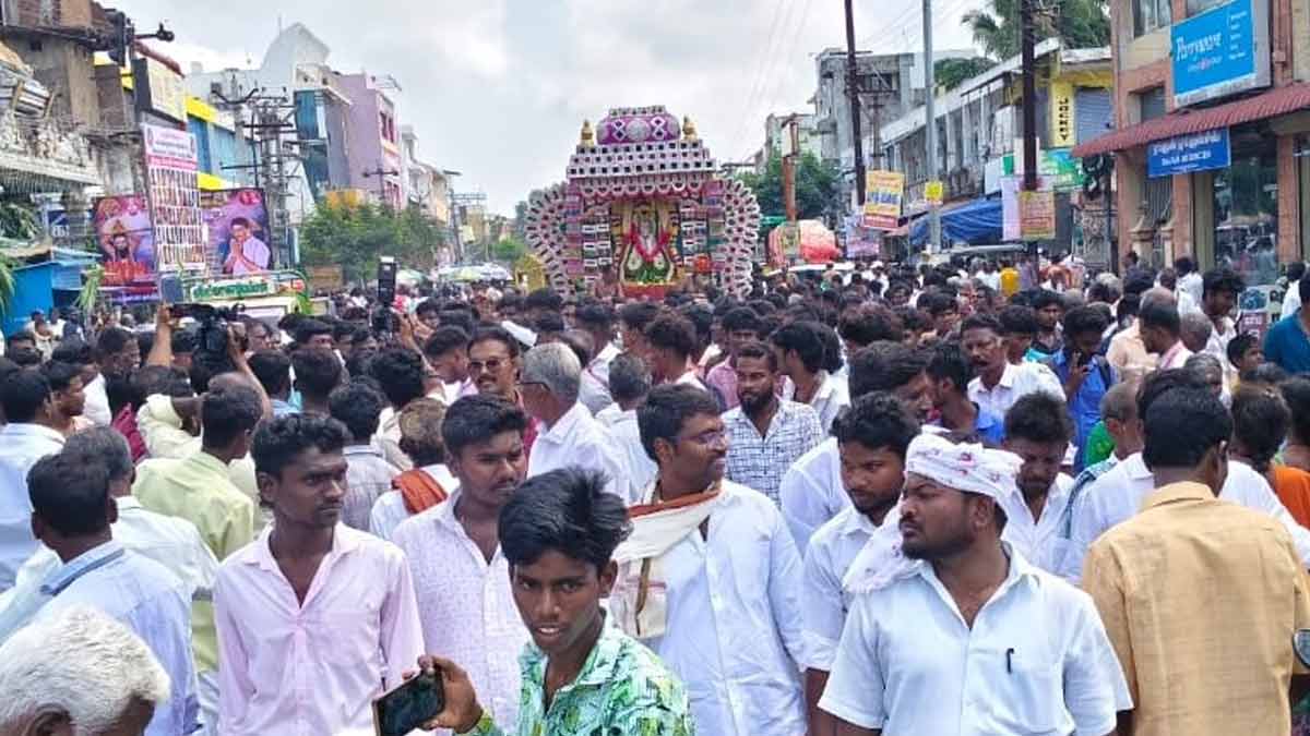 Nataraja Temple Darshan Ceremony... Nandanar Image Procession...