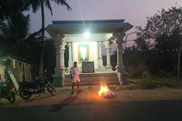 Puthukottai district ADMK member condemn ADMK aalangudi candidate