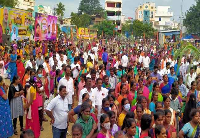 ACTRESS AND BJP LEADER KUSHBOO PUDUKKOTTAI PARTY FUNCTION