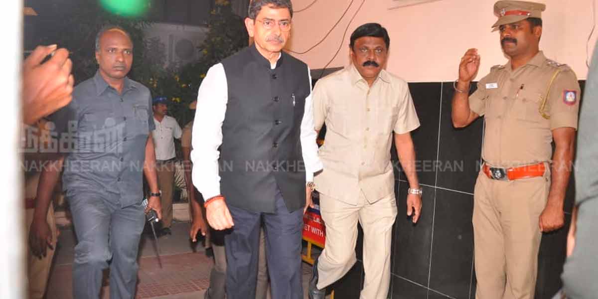 Celebrities Pay Tribute To Singer Vani Jayaram (Photos)
