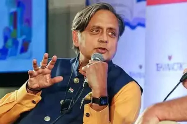 Congress M.P. shashi tharoor questioned on What has Modi done for India?