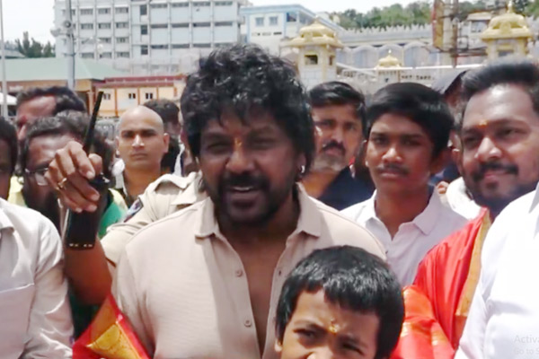 raghava lawerence about vijay introduce party flag