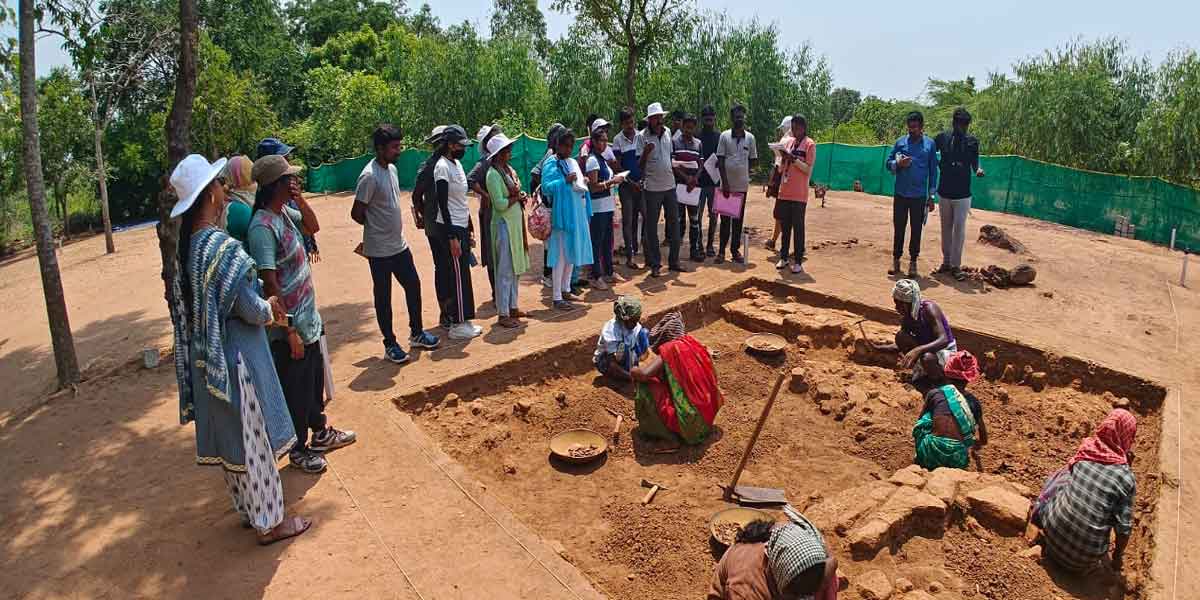 Training on 'Heritage Management and Conservation of Antiquities' for students at Polpanaikottai