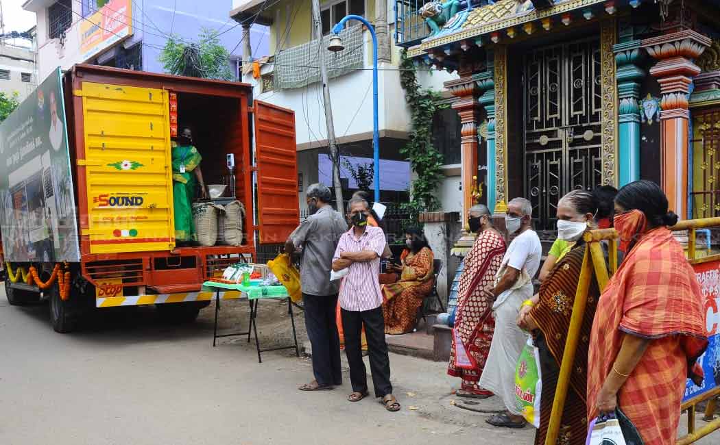 ‘Amma Moving Ration Shop’ The public waited for an hour for MLA