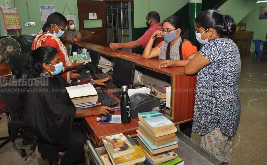 Open libraries; Readers allowed after body temperature test