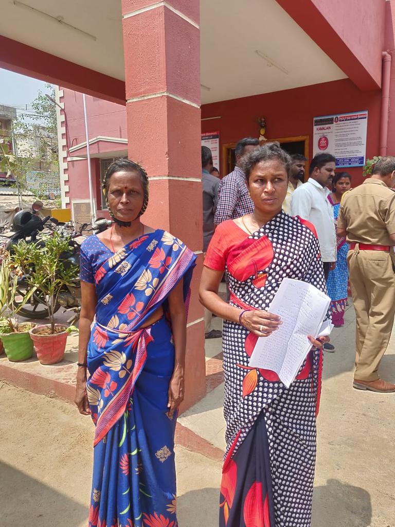 The tax collection officer who spoke illicitly - the woman complained to the police