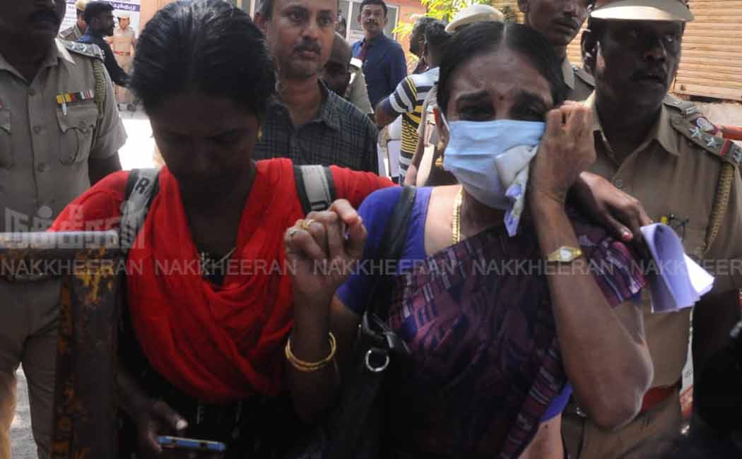 Nalini was upset and shed tears for passed away of Santhan