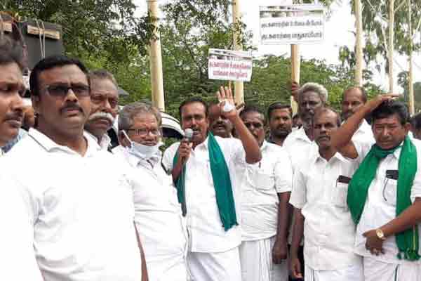 Drinking water for 300 villages ..! Going on a rally in a two wheeler and petitioning the Collector ..!