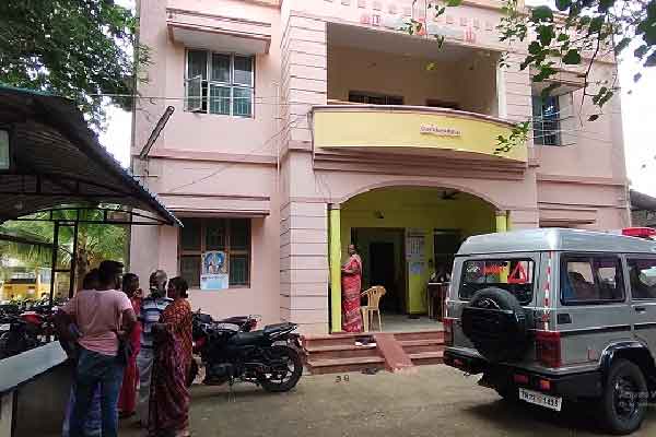 thenkasi police arrested two who made trouble to youngsters