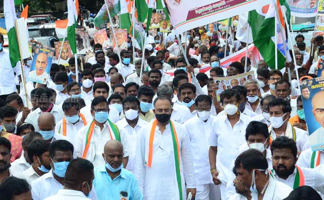 Kamaraj's birthday rally on behalf of the Tamil Nadu Congress Committee ..! (Pictures)