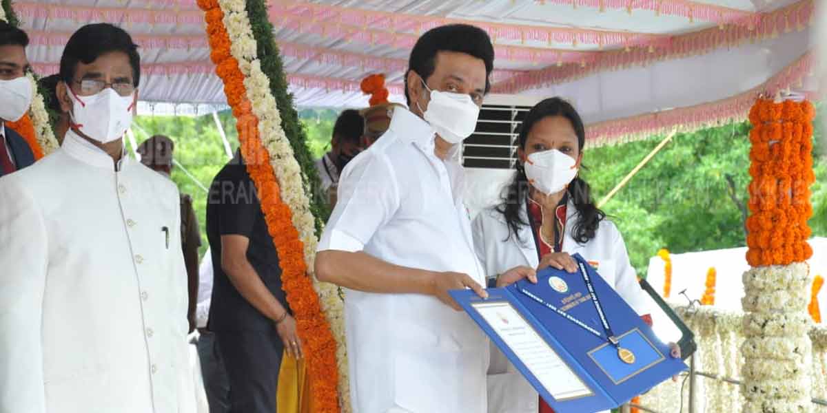 'Kalpana Chawla Award for deceased doctor Shanmugapriya'